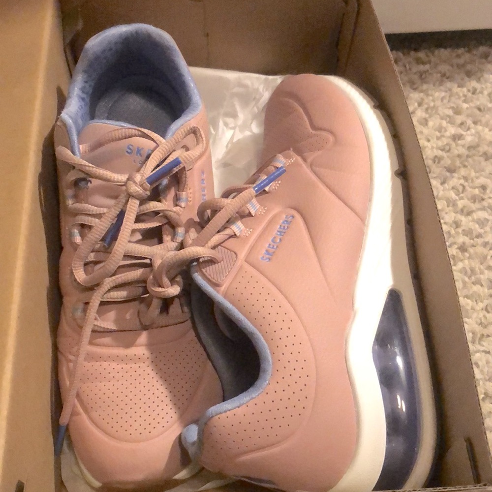 Skechers Unos